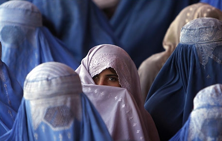 Afghanistan. Avvelenate decine di studentesse