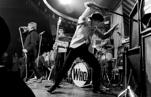 Never hide noise. An History of Rock’n Roll