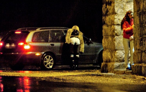 Prostituzione. Arrestato mercante di donne. Era ricercato in Romania