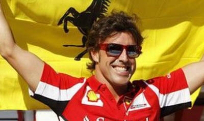 Ferrari e Alonso, Italia e Spagna sconfiggono la Germania. La tragica comicità di Berlusconi