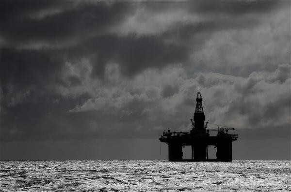 Estrazione petrolio. A rischio 30 mila km2 di mare italiano