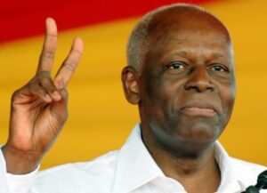 Confermata la vittoria di Dos Santos in Angola, ma scende il suo consenso a Luanda