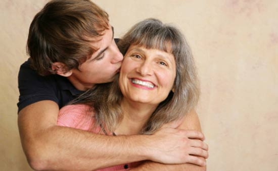 Crisi. Coldiretti-Censis. 1 italiano su 3 abita con mamma e papà