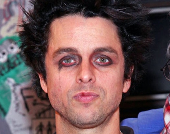 Green Day. Il leader K.O. per abuso di droga.Vide