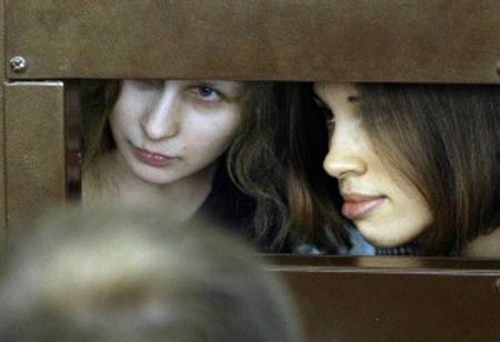 Russia. Le Pussy Riot perdono l’appello. Due anni in colonia penale