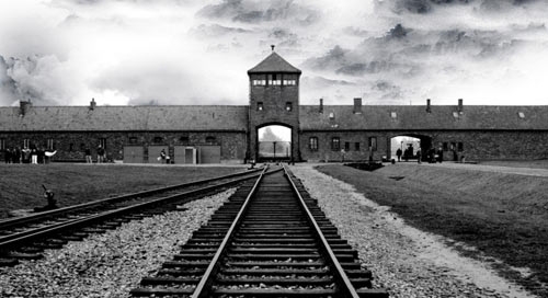 Spi Cgil. In treno per non dimenticare. Pensionati e studenti verso Auschwitz e Birkenau