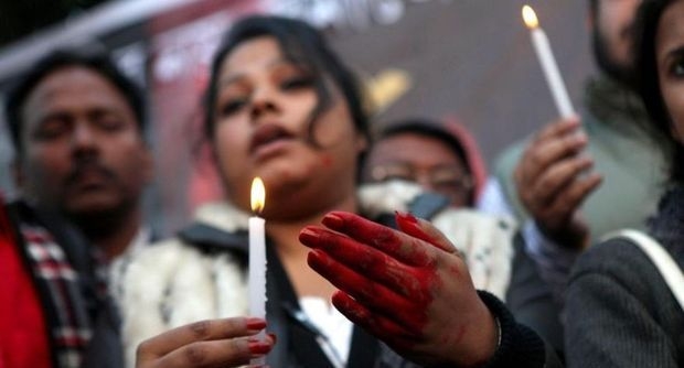 India. Altro stupro di gruppo. In 8 violentano e uccidono una donna di 45 anni