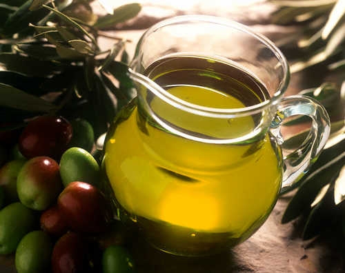Olio d’oliva. La produzione 2012 in calo del 25%