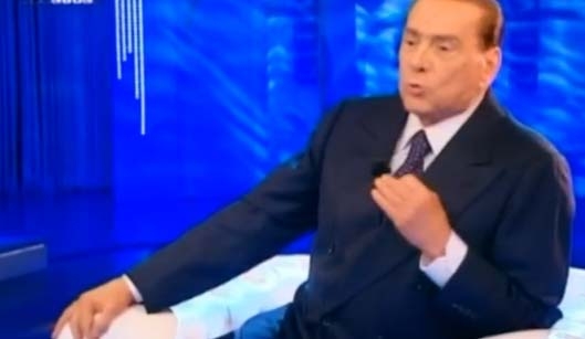 Canale 5. Berlusconi piazzista di se stesso, complice Barbara d’Urso