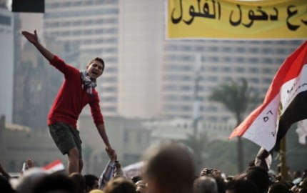 Egitto. Obama chiama Morsi. Mettere da parte divergenze per progresso paese