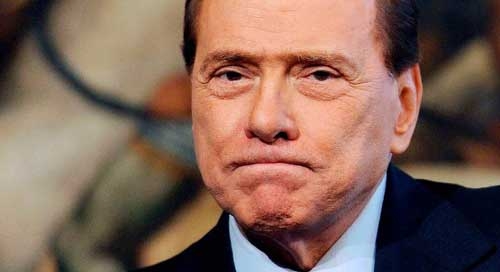 Berlusconi invade le tv e vuole il voto a marzo. Bersani: non se ne parla