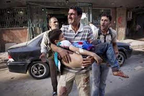Siria. Uccisi 300 civili in raid aereo