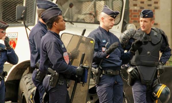 Francia. Tre donne curde trovate morte a Parigi. Una vera e propria esecuzione