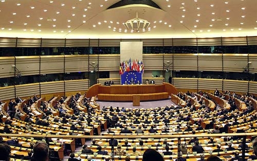 L’europarlamento: UE più responsabile nel mercato mondiale