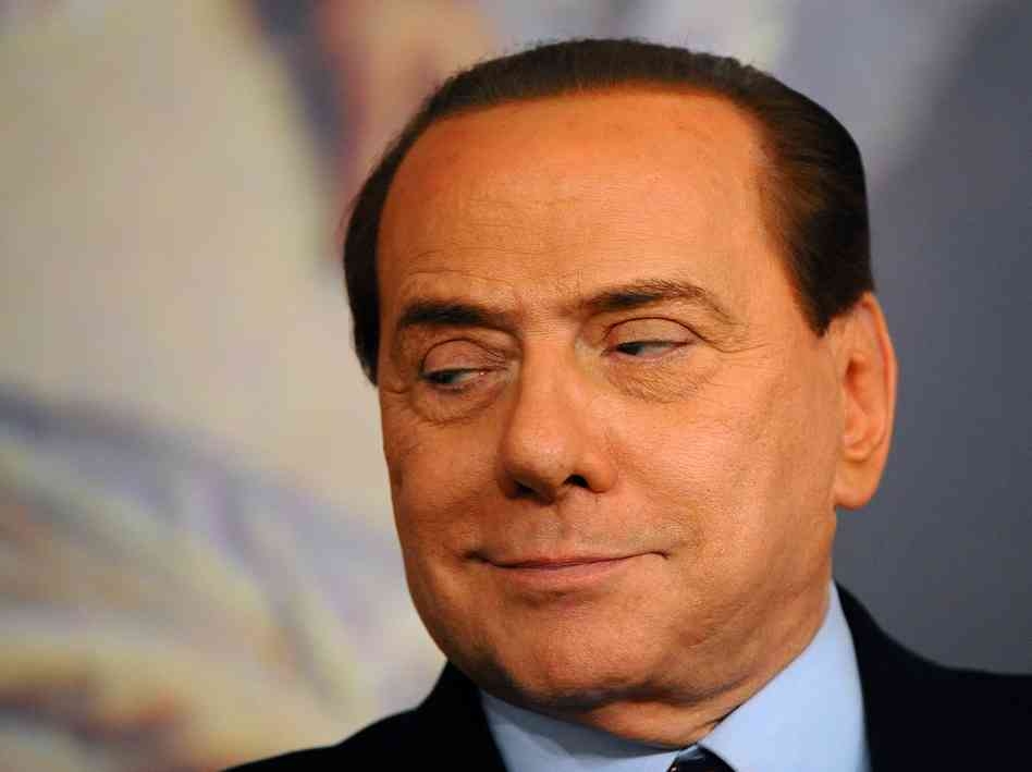 Berlusconi, proposta “bidone”: soldi a pioggia per tutti
