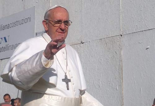 Papa, basta violenze, conflitti economici e corruzione