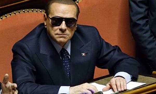 Berlusconi pronto alla piazza. Il Csm, moderare i termini