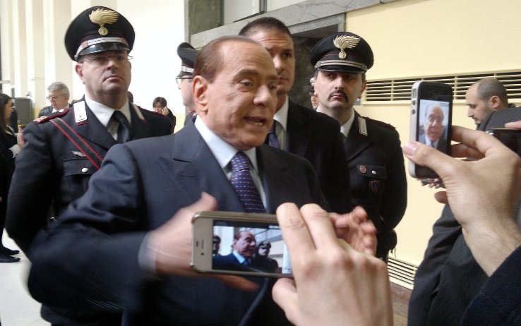 Processo Ruby. Berlusconi invoca il legittimo impedimento