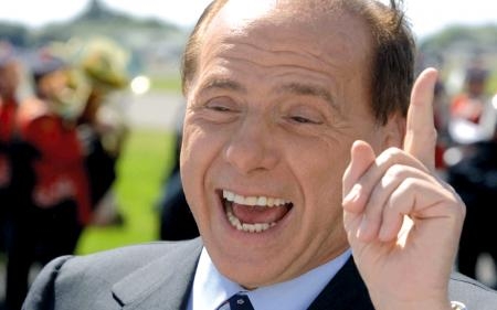 Berlusconi festeggia. Il Pd manda in soffitta il cambiamento