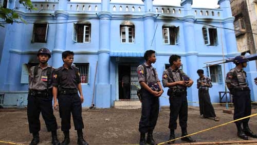 Birmania. Incendio in una ‘madrasa’. Morti 13 ragazzi