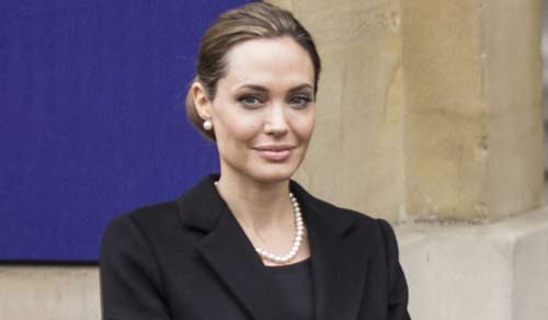 Rivelazione choc della Jolie: “Ho fatto una doppia mastectomia preventiva”