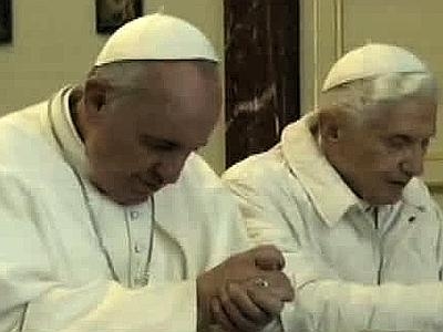 Due Papi tra le mura vaticane, è storia
