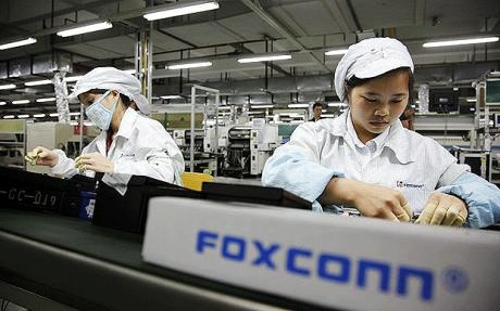 Cina. Alla Foxconn altri 3 suicidi