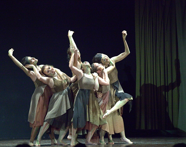 Teatro danza e yoga della risata per scoprire il Mediterraneo a Milano