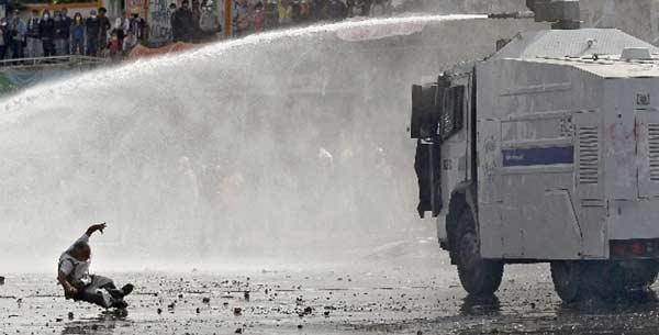 Turchia. Ancora lacrimogeni e idranti contro i manifestanti
