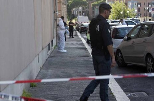 Roma. Spari in strada: un morto e un ferito. Aggredito anche il 118