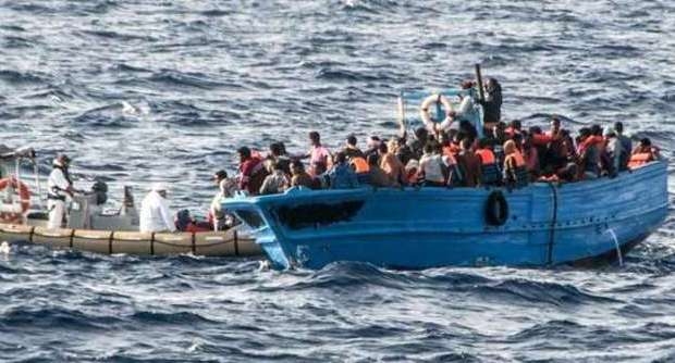 Immigrazione. Soccorso barcone con 102 migranti