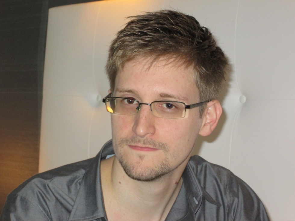 Snowden, è Niet. Documenti non ancora concessi, rimane in aeroporto