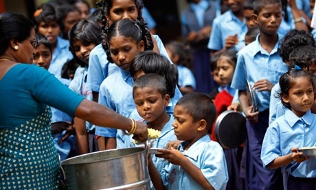 India, pesticida nel cibo della mensa scolastica. Muoiono 22 bambini