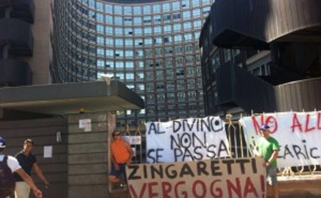 Rifiuti Falcognana. Protesta anti discarica sotto la regione Lazio. IL VIDEO