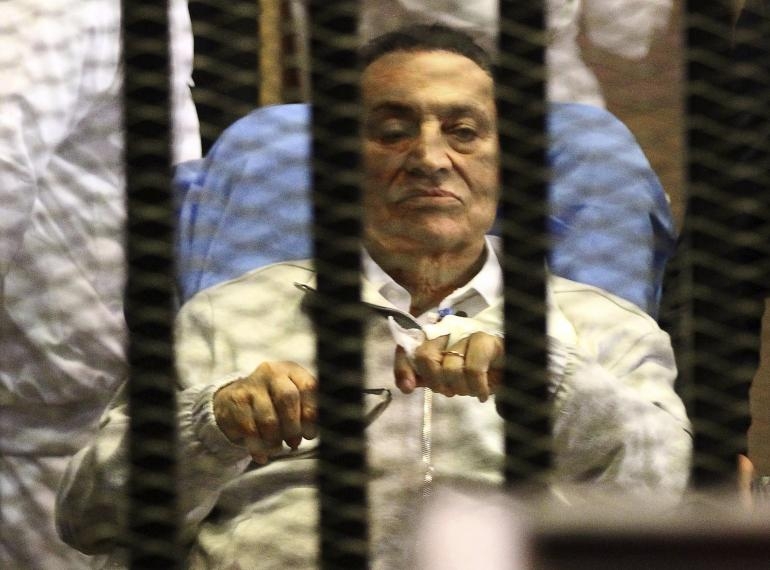Egitto. Mubarak ai domiciliari