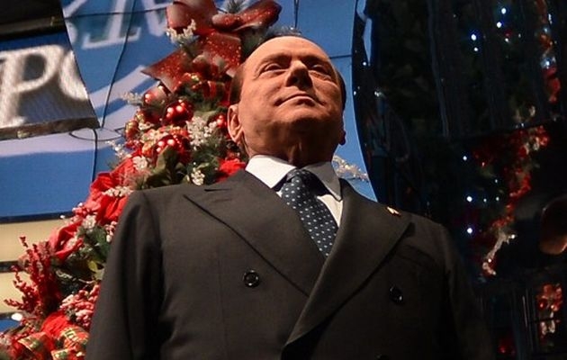 Berlusconi. Il voto palese smaschera i complici di questa farsa