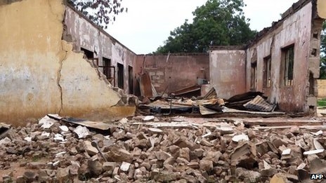 Nigeria. Attacco armato contro dormitorio. Uccisi 40 studenti