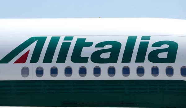 Alitalia, un fallimento partorito da una politica da quattro soldi
