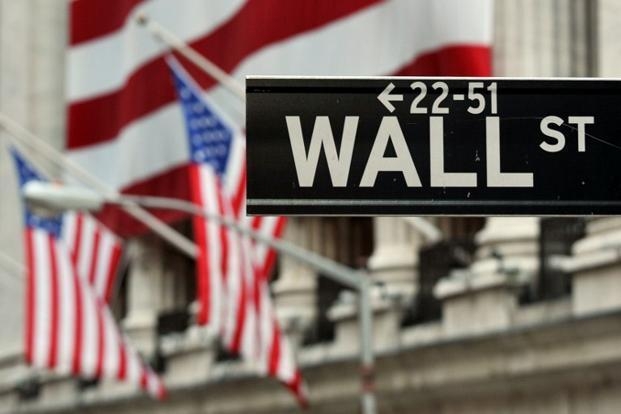 Rinviato il “debt ceiling”. Vola Wall Street, cauta Piazza Affari