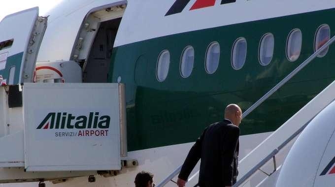 Alitalia. Ex dipendente con diritti maturati non va in pensione, è in attesa di giudizio