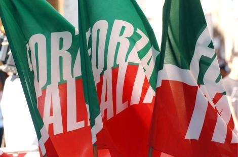 Il Pdl sospende attività e riaparte con Forza Italia
