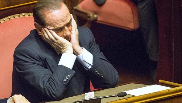 Decadenza Berlusconi. Si vota il 27, ma il cavaliere punta sulla grazia