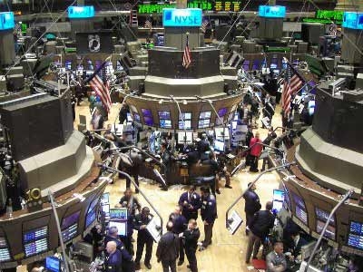 Il record di Wall Street dà forza al rimbalzo di Piazza Affari