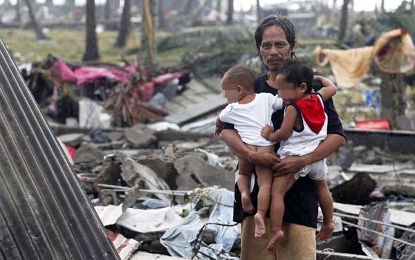 Tifone Haiyan, è allerta anche in Vietnam. Oltre 10 mila morti