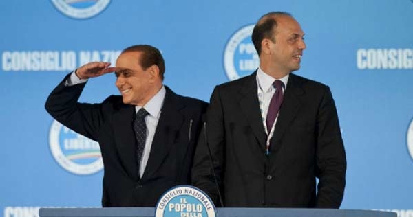 Alfano tradisce Berlusconi. La Santanchè definisce l’ex Guardasigilli un terrorista
