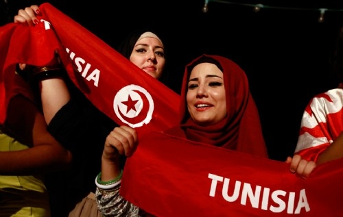 Tunisia: parità tra uomo e donna. Via alla nuova Costituzione