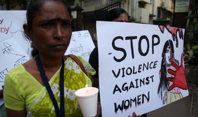 India. Ragazza non può pagare multa, punita con uno stupro di gruppo
