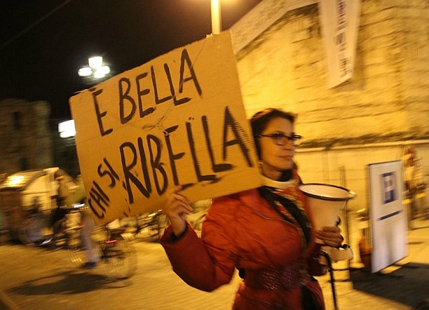 Yo decido. Le donne della Cgil manifestano all’Ambasciata spagnola