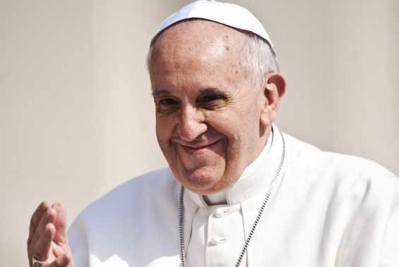 Papa Francesco. Prossimo viaggio in Terra Santa e nuove sfide sull’educazione dei bambini