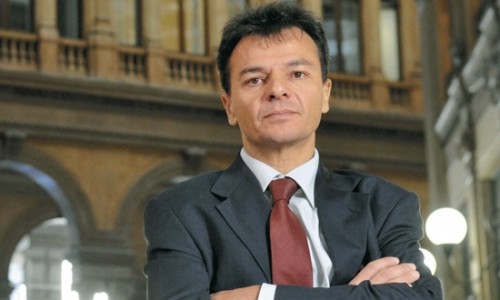 Renzi arrogante: “Fassina chi ? E il vice ministro  si dimette